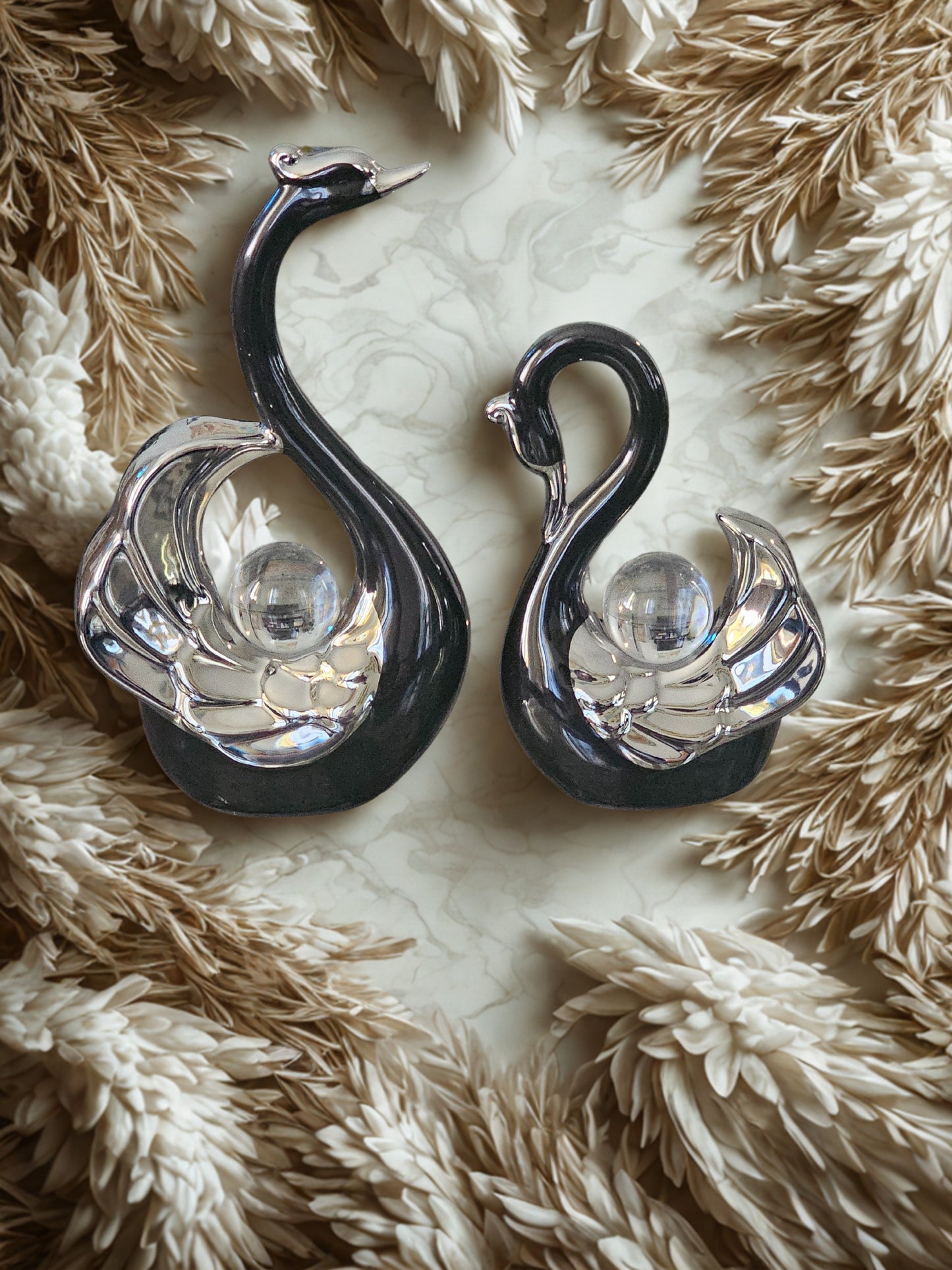 Modern Black and Silver Swan Figurine Set  Elegant Ceramic Couple Sculptures for Home Decor, Living Room, Bedroom, or Office