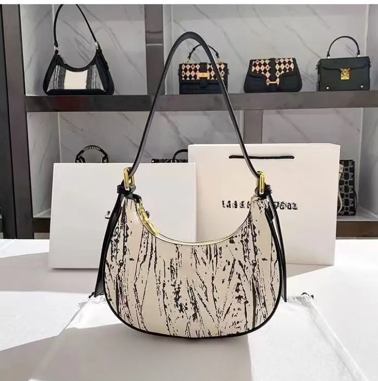 Marble Pattern Shoulder Bag – Chic Modern Design