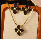 Blossom Elegance Necklace & Earring Set – 18K Gold Plated & Stainless Steel