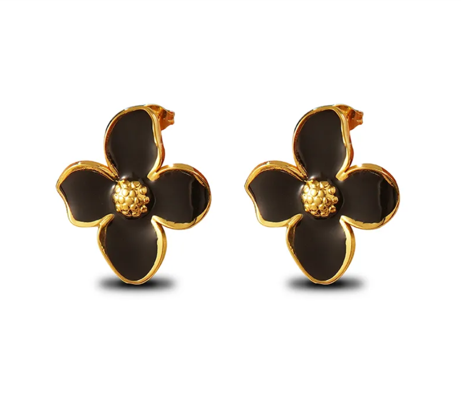 Blossom Elegance Necklace & Earring Set – 18K Gold Plated & Stainless Steel