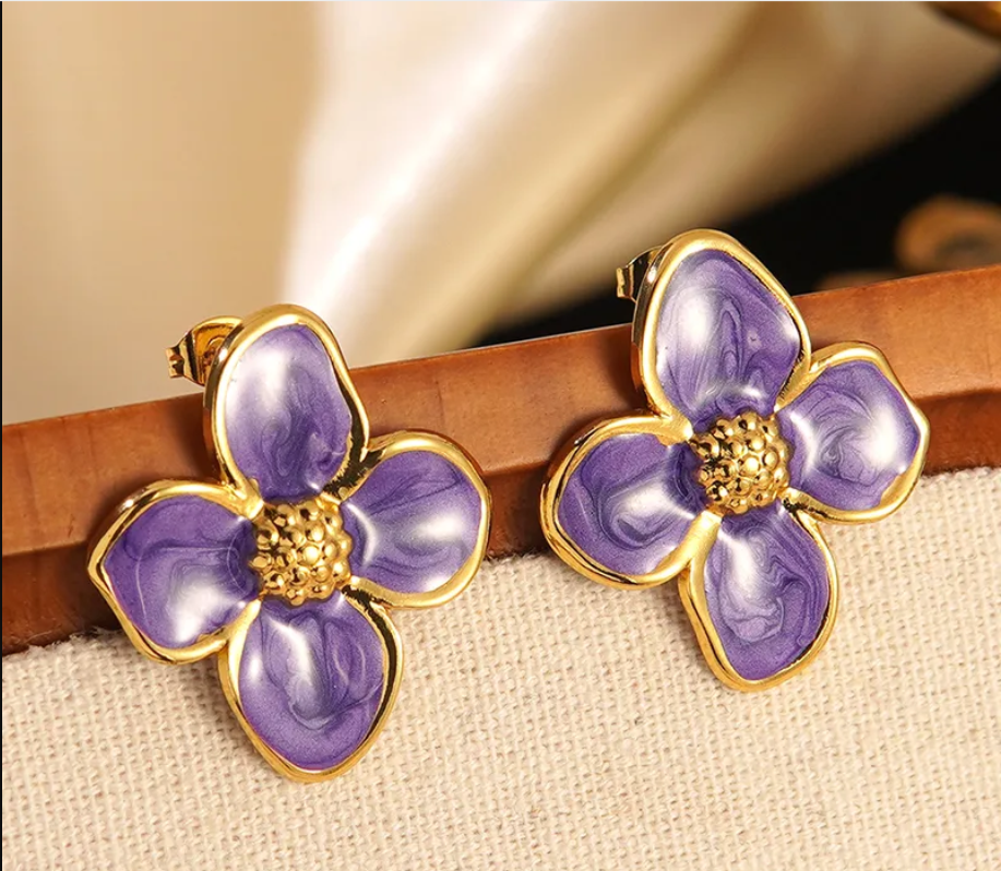 Blossom Elegance Necklace & Earring Set – 18K Gold Plated & Stainless Steel