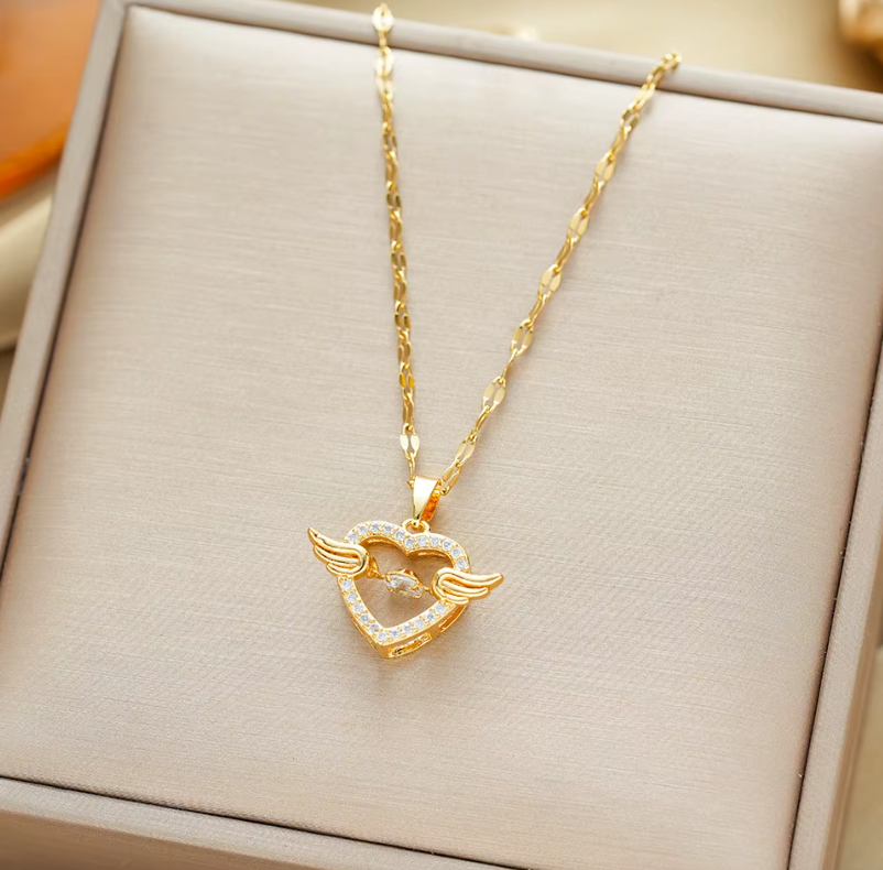 18K Gold Plated - Tarnish Resistance Heart Pendant Necklace